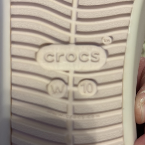 CROCS Brooklyn Flats in Soft Pink - Picture 4 of 8